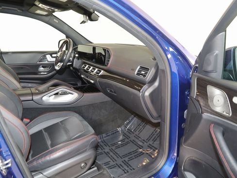 Used 2022 Mercedes-Benz GLE 53 AMG 4MATIC w/ 3rd Row Seat Package image 58