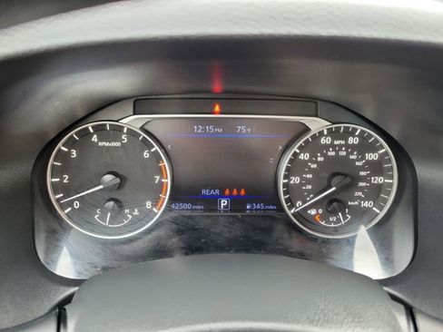 Used 2024 Nissan Altima 2.5 SV image 23