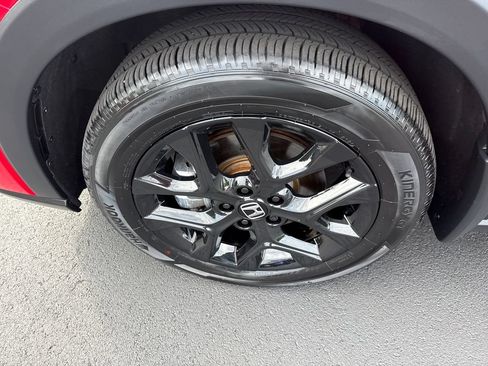 Certified 2025 Honda HR-V Sport image 37