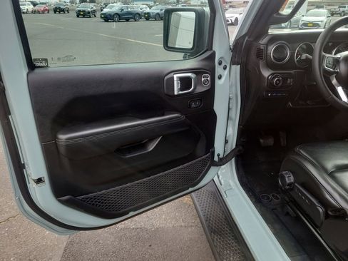 Used 2023 Jeep Wrangler Unlimited Sahara w/ Cold Weather Group image 11