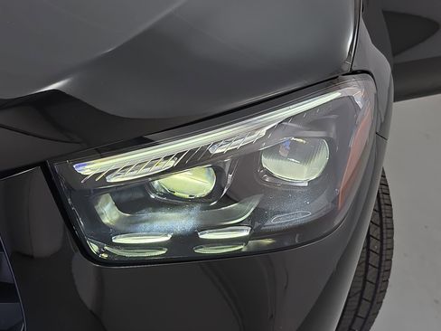 Used 2024 Mercedes-Benz GLE 53 AMG 4MATIC Coupe image 32