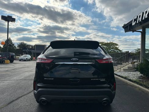 Used 2019 Ford Edge Titanium w/ Equipment Group 301A FWD image 5