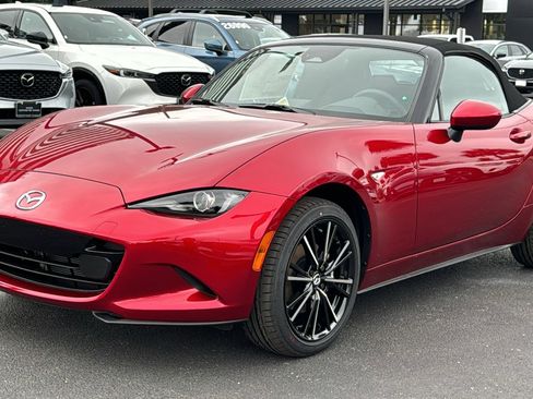 New 2026 MAZDA MX-5 Miata Grand Touring RWD image 4