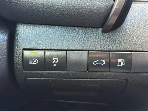 Used 2018 Toyota Camry SE image 27