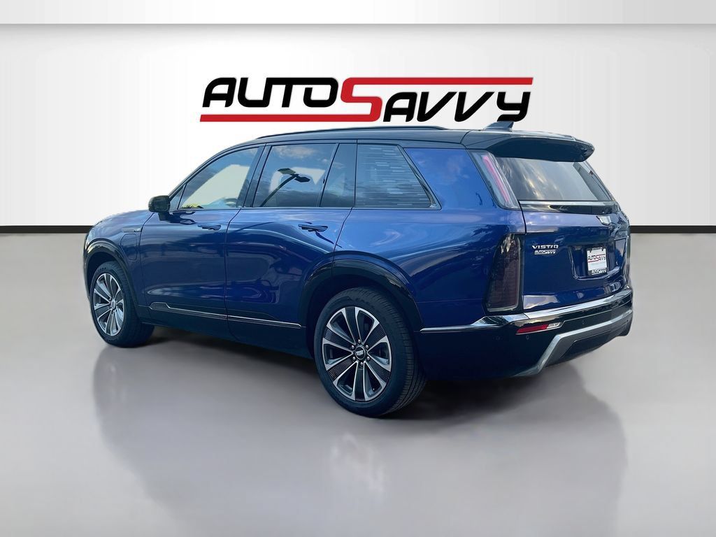 Used 2026 Cadillac Vistiq Sport w/ LPO, Floor Liner Package AWD/4WD image 5