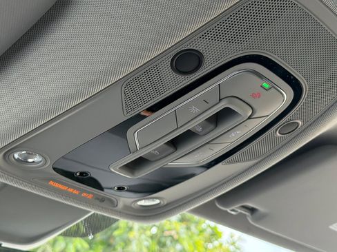 Used 2021 Audi Q5 Prestige w/ Prestige Package image 23