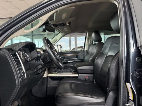 Used 2015 RAM 3500 Laramie AWD/4WD image 2