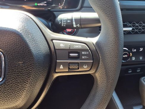 Used 2025 Honda Accord SE image 17