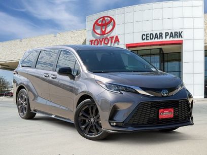 Used 2022 Toyota Sienna XSE