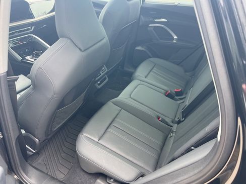 Used 2025 Audi Q5 Premium Plus w/ Premium Plus image 52