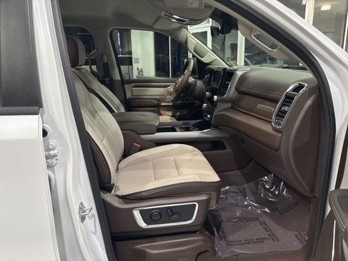 Used 2025 RAM 1500 Laramie image 35