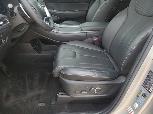 Used 2024 Hyundai Palisade Calligraphy FWD image 15