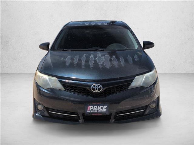 Used 2012 Toyota Camry SE FWD image 2
