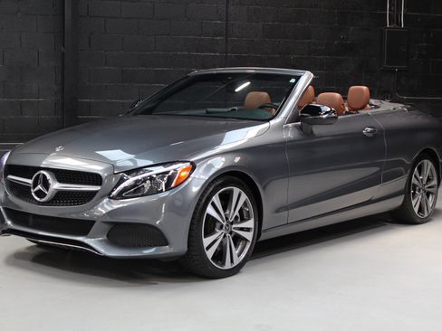 Used 2017 Mercedes-Benz C 300 Cabriolet image 4
