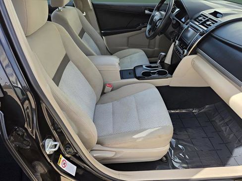 Used 2012 Toyota Camry LE image 26