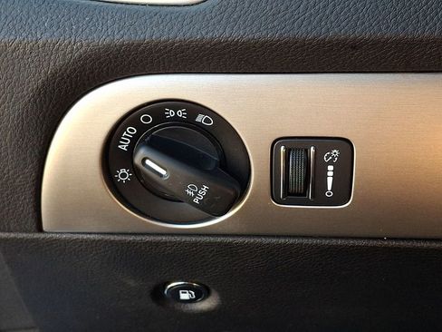 Used 2020 Dodge Durango SXT image 23