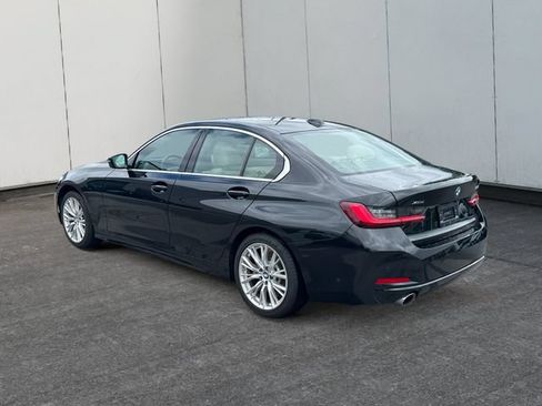 Used 2024 BMW 330i xDrive Sedan w/ Premium Package AWD/4WD image 3