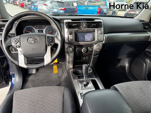 Used 2014 Toyota 4Runner SR5 image 14