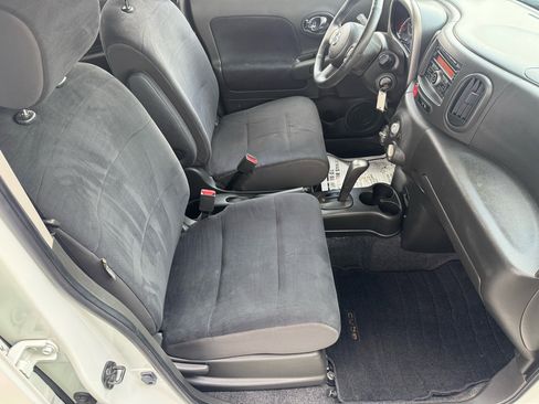 Used 2010 Nissan Cube 1.8 S w/ Interior Designer Pkg image 10