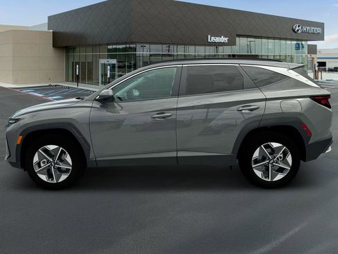 Used 2025 Hyundai Tucson SEL image 3