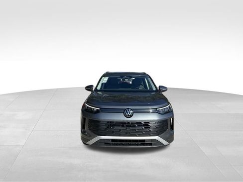 New 2026 Volkswagen Tiguan SE image 8