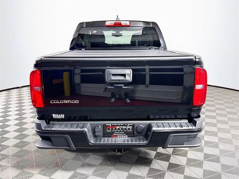 Used 2015 Chevrolet Colorado Z71 image 6