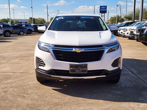 Certified 2024 Chevrolet Equinox LT image 3