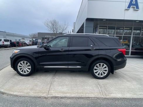 Certified 2021 Ford Explorer Limited w/ Hybrid Equipment Group 310A AWD/4WD image 5
