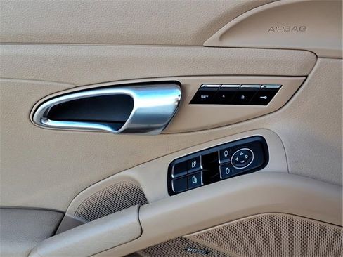 Used 2015 Porsche Boxster image 20