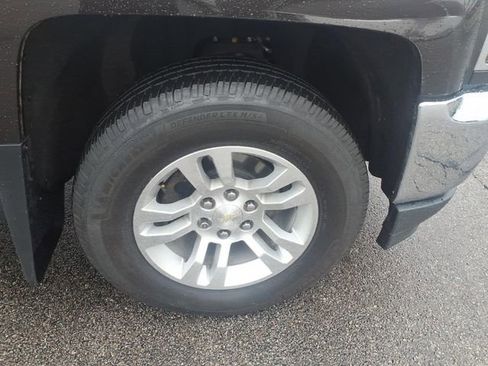 Used 2018 Chevrolet Silverado 1500 LT w/ All Star Edition image 26