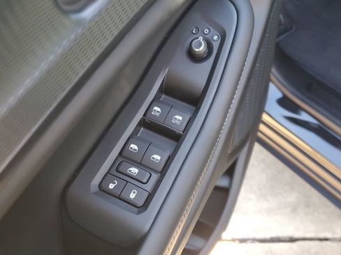New 2025 Jeep Grand Cherokee L Altitude RWD image 19