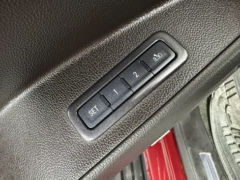 Used 2016 GMC Yukon SLT w/ Open Road Package AWD/4WD image 45