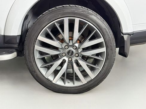 Used 2016 Land Rover LR4 HSE LUX image 35