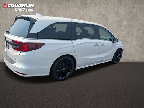 Used 2024 Honda Odyssey Sport image 8