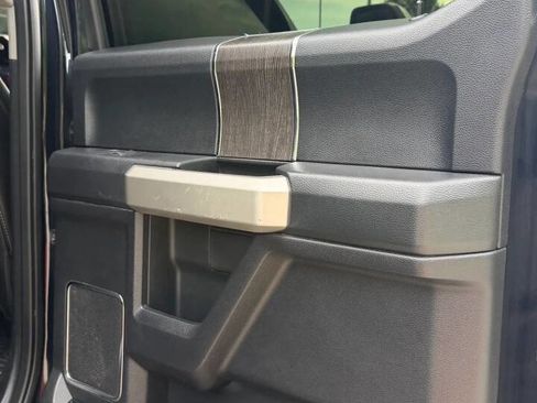 Used 2021 Ford F250 Lariat image 24