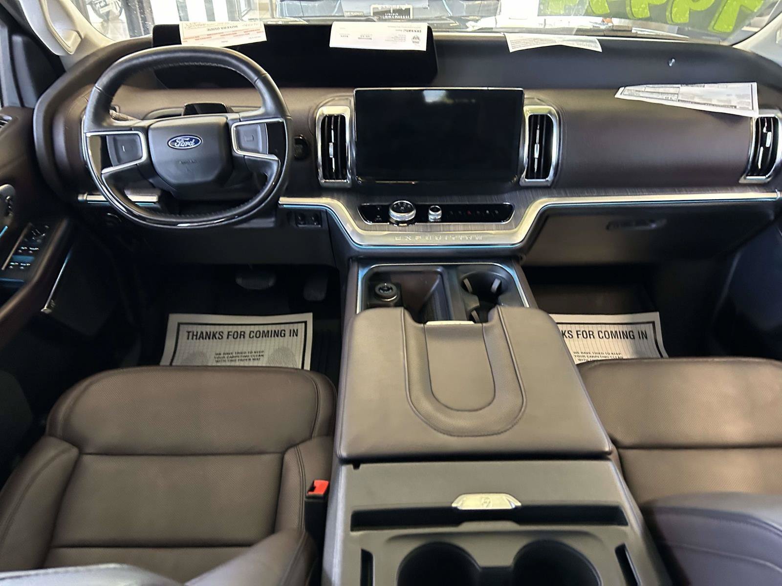Used 2025 Ford Expedition Max Platinum w/ Platinum Ultimate Package AWD/4WD image 16