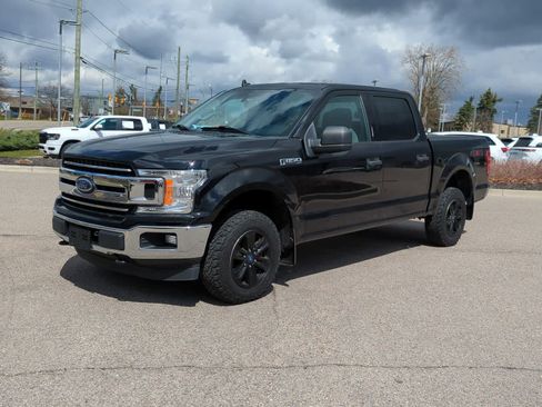 Used 2020 Ford F150 XLT w/ Trailer Tow Package image 4