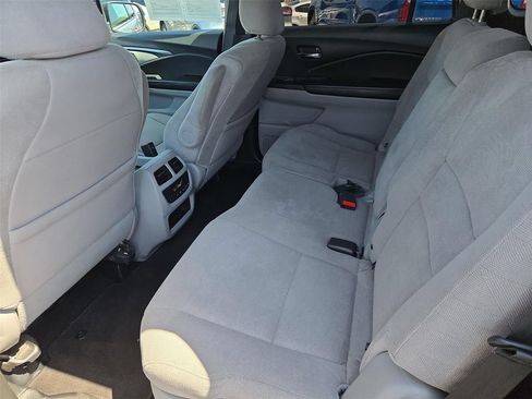 Used 2020 Honda Pilot EX image 16