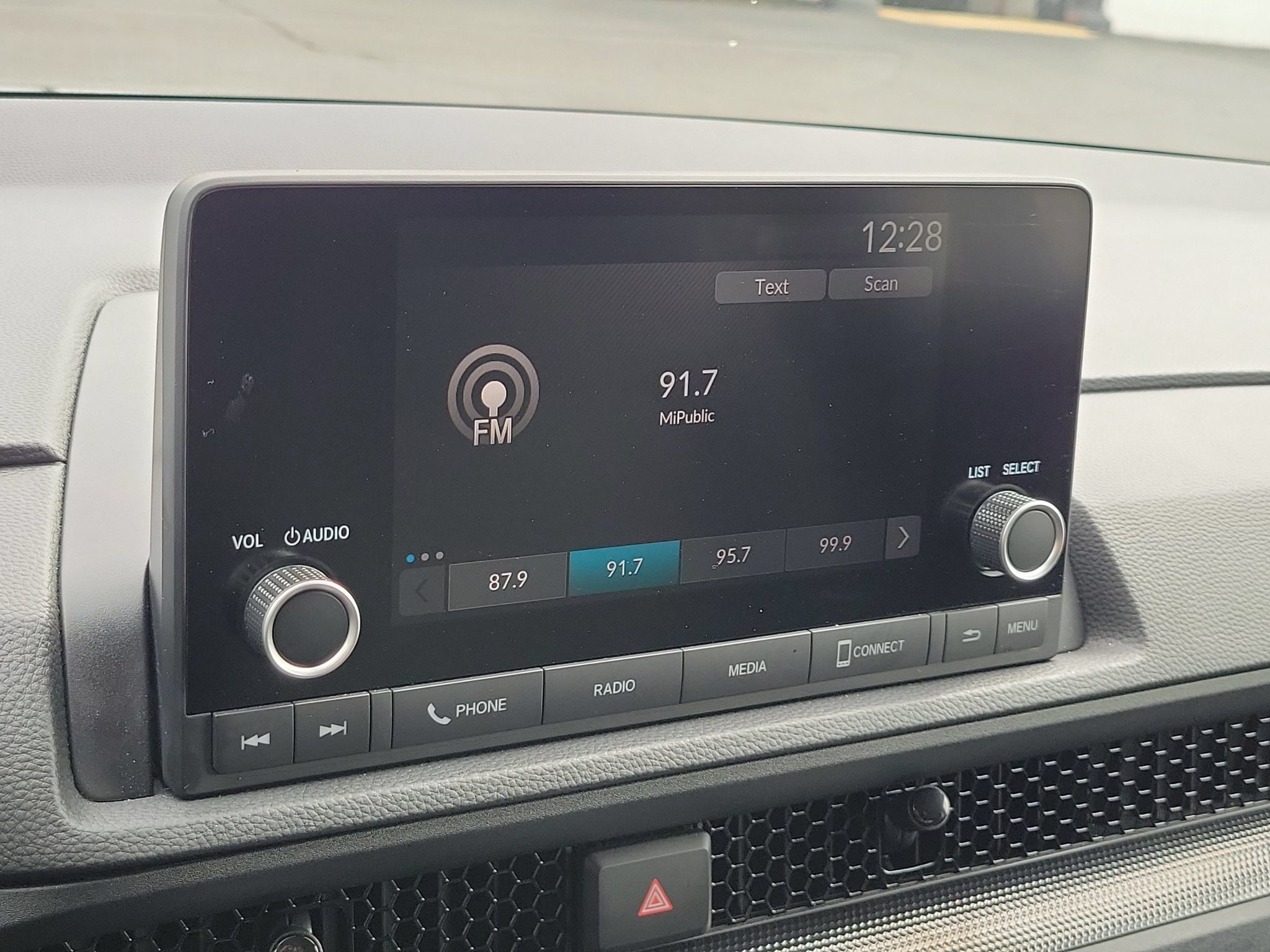 Used 2025 Honda CR-V EX image 18
