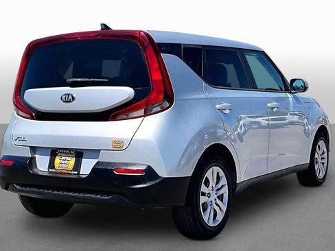 Used 2020 Kia Soul LX FWD image 2