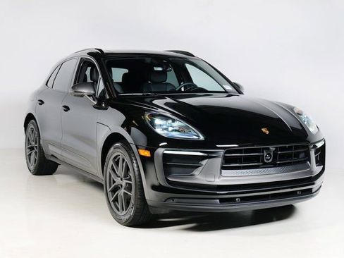 New 2025 Porsche Macan Turbo image 8