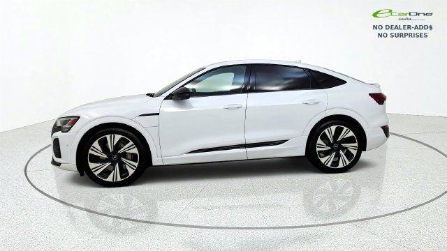 Used 2024 Audi Q8 e-tron Prestige w/ Prestige Package AWD/4WD image 5