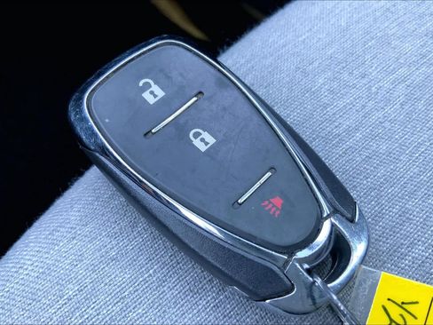 Used 2023 Chevrolet Equinox LS FWD image 15