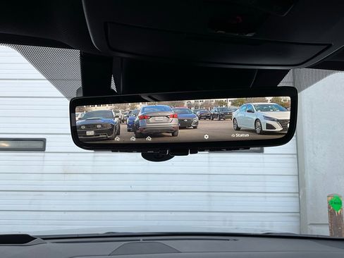 Used 2025 Toyota Sienna Platinum image 23