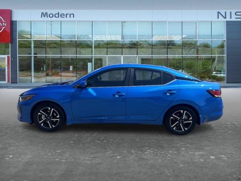 Used 2025 Nissan Sentra SV w/ All-Weather Package FWD image 8