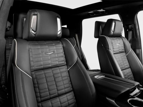 Used 2026 Cadillac Escalade V w/ LPO, ONYX Package image 31