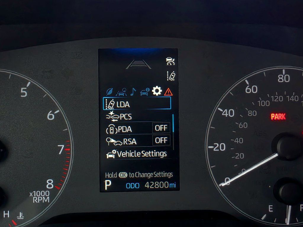 Used 2025 Toyota Corolla LE FWD image 26