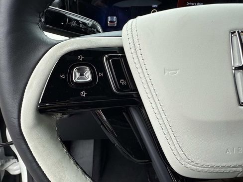 New 2025 Lincoln Aviator Black Label image 31