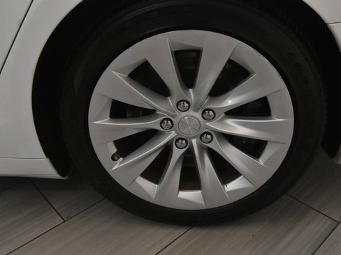 Used 2019 Tesla Model S Long Range image 10