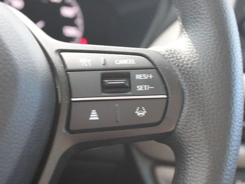 Used 2024 Honda HR-V LX image 14